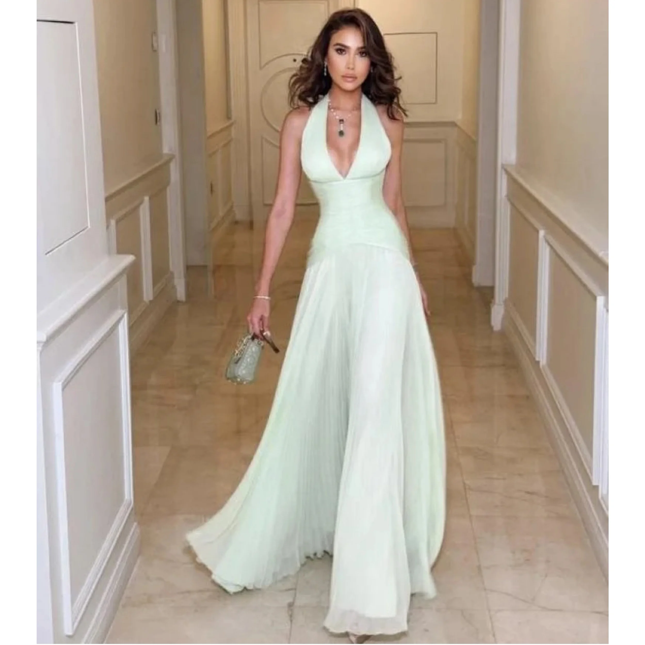 

Charming Light Green Evening Dresses A Line Pleat Prom Party Gowns for Wedding Sleeveless Arabic Women Prom Gowns Customized
