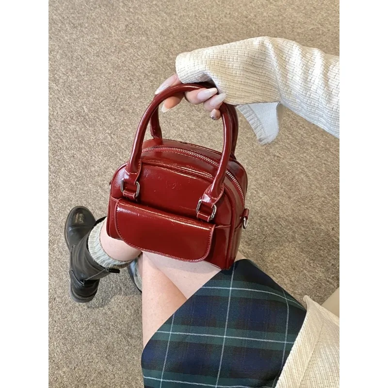 

Faionable Commuter Women's Handbag 2025 New Sle Small Square Oulder Crossbody Bag for Wedding Red Wedding Bag