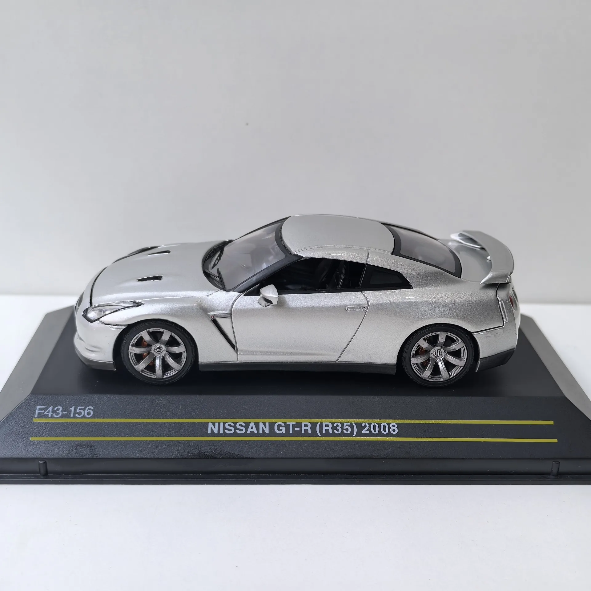 دييكاست الأولى 1/43 مقياس نيسان GT-R R35 2008 نيسان سبيكة سيارة نموذج تحصيل لعبة هدية تذكارية عرض حلية