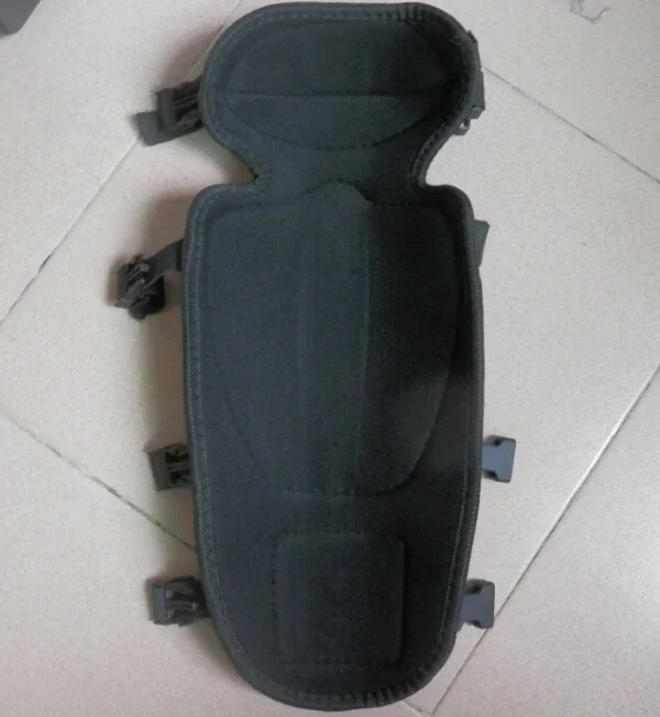LEG PROTECTOR LARGE OR MIDDLE SIZE KNEE PAD KNEEBOSS SHINGUARD BRUSHCUTTER TRIMMER CHAINSAW GARDEN SAFETY PROTECTIVE ACCESSORIES