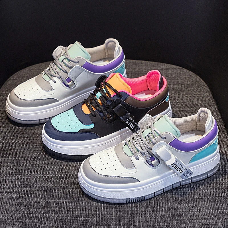 Women Viral Ins Hot 2026 Autumn Genuine Leather White Platform Loafers Versatile Casual Bread Sports Sneakers Low Top Simple