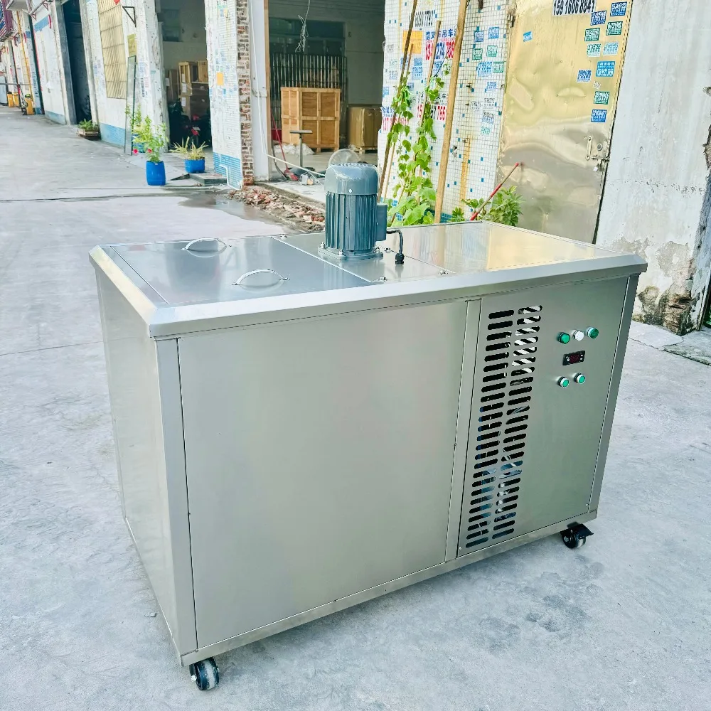 300kg/24h Small Business Ice Block Machine 0.3T Commercial Block Ice Maker with 10 Molds 5kg Ice Brick Machine Air Cooled 220V