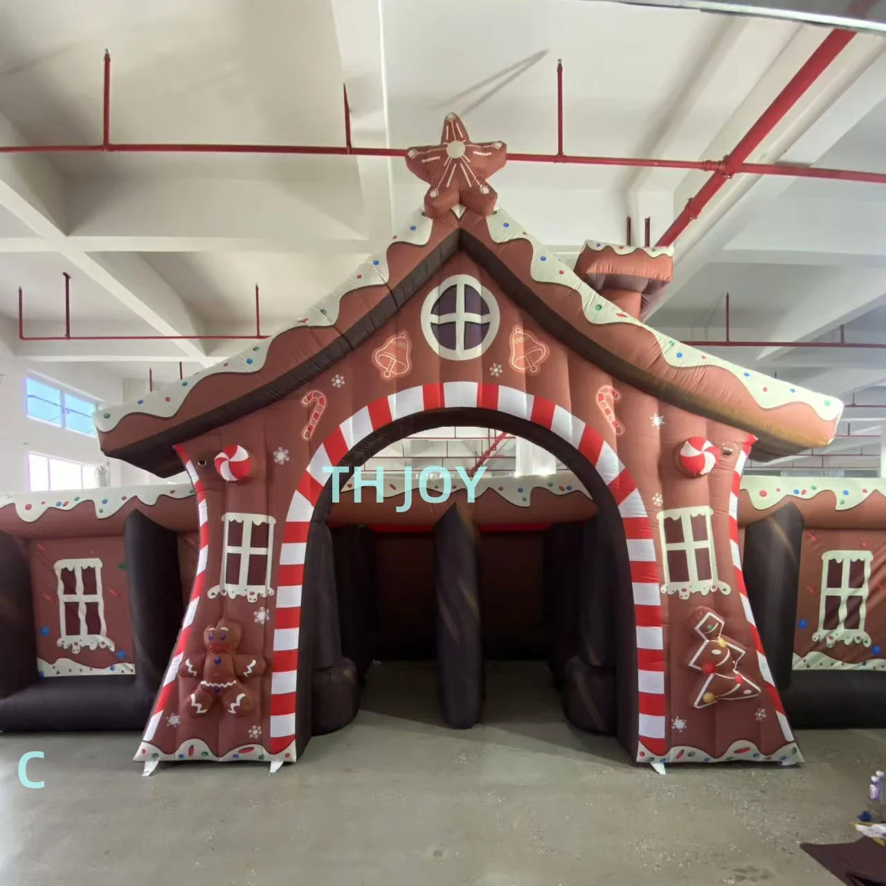 

fast air ship to door, Giant gingerbread inflatable maze, 8x8m custom made Christmas festival inflatable Santa maze games