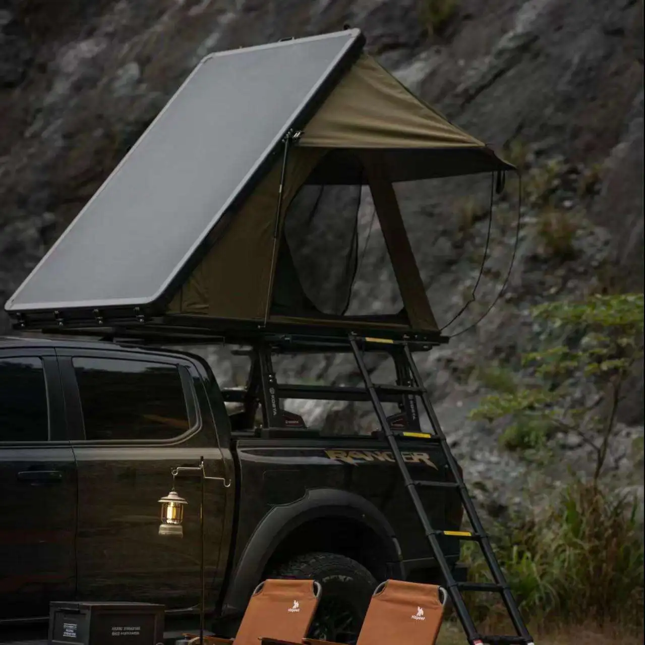 Lightweight Aluminum Hard Shell Roof Tent for SUV 2-3 People Camping Car Rooftop