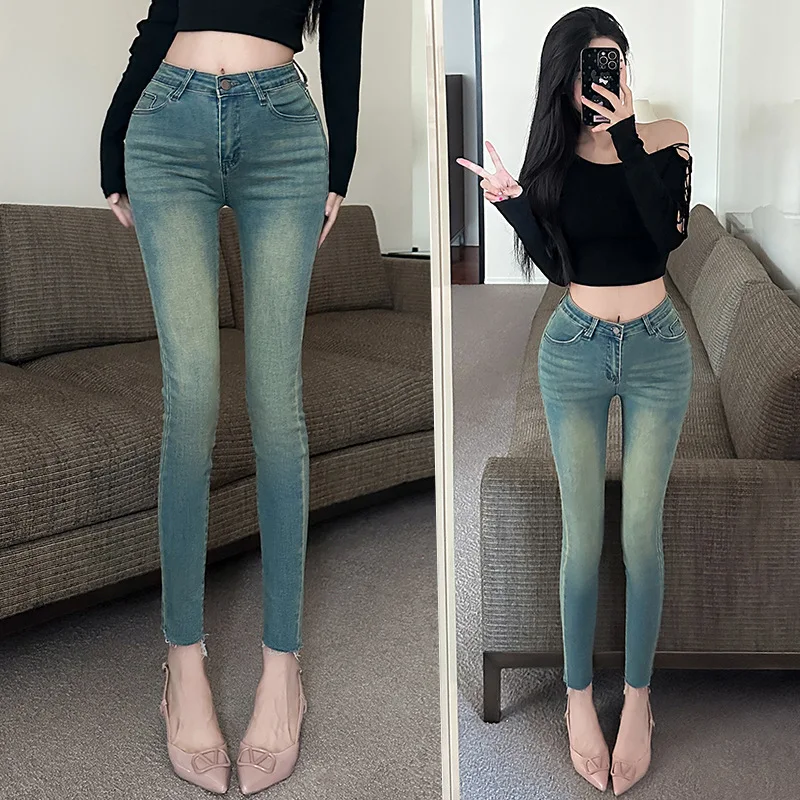 

Korean manga-style slim-fit pencil pants for women with long legs and a curvy butt2024Early autumn vintage versatile cropped jea