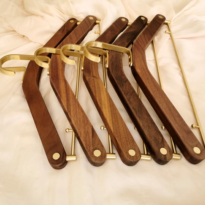 Black Walnut Hangers Brass Hooks Eco Natural Wood Coat Hangers Trousers Hanger Clothing Store Display Hooks Wardrobe Organizer