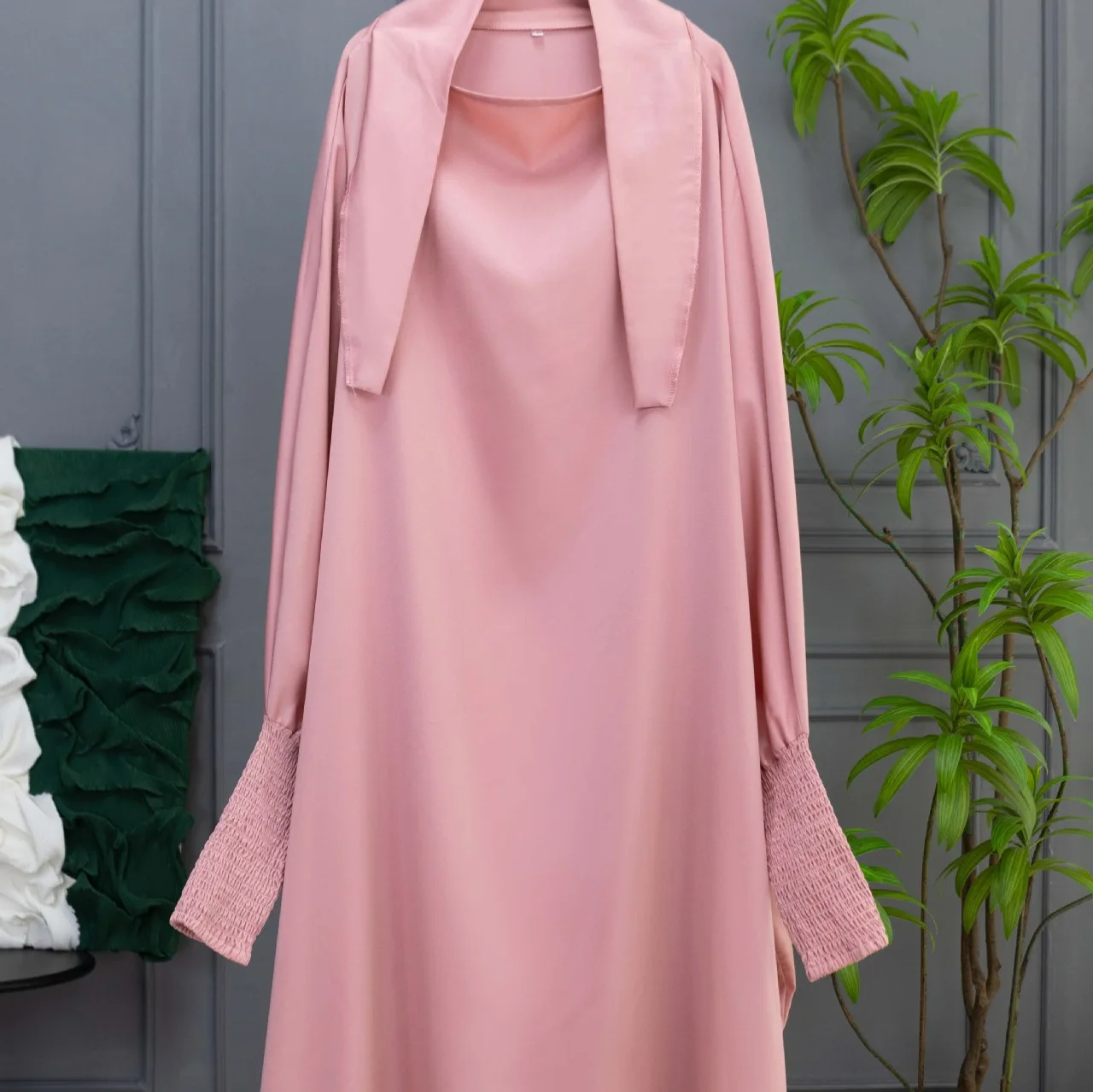 

Southeast Asian Ethnic Style Abayas for Women Large Size Arabia Dubai Abaya Fashion Stretch Cuff Muslim Maxi Dresses for Women