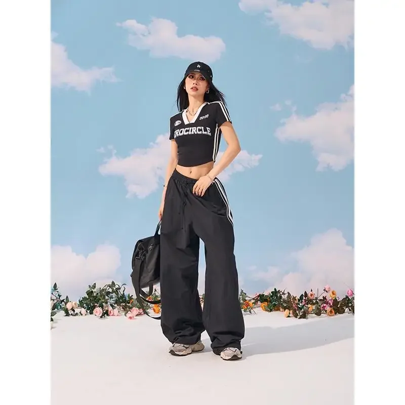 Manga longa/curta com decote em V, moda coreana, t-shirt esportiva
