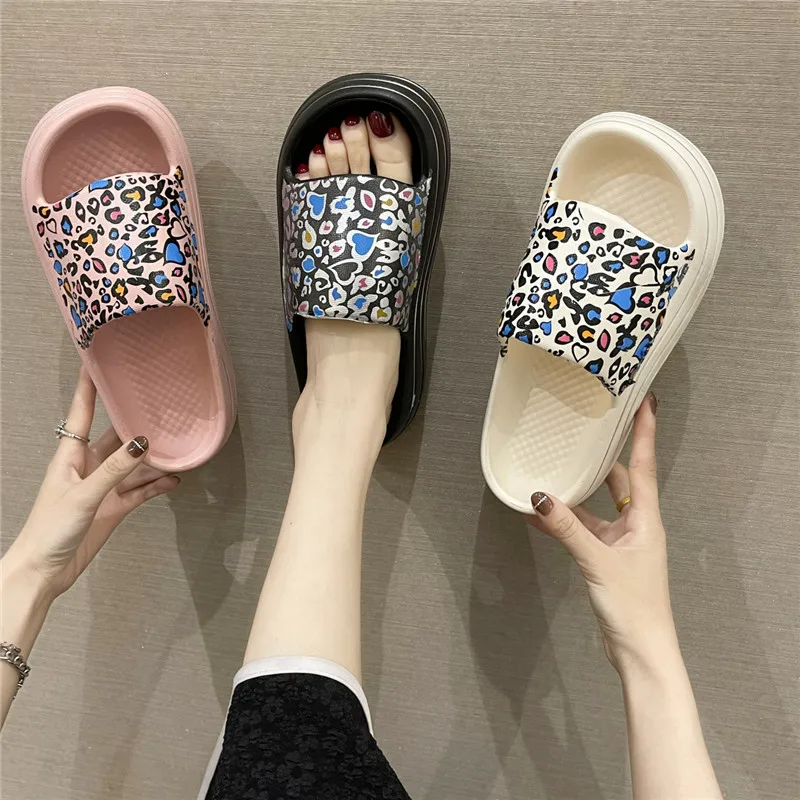 

6CM Thick outdoor comfortable soft slippers women Indoor bathroom home shoes Flat EVA sole Slides summer sandals