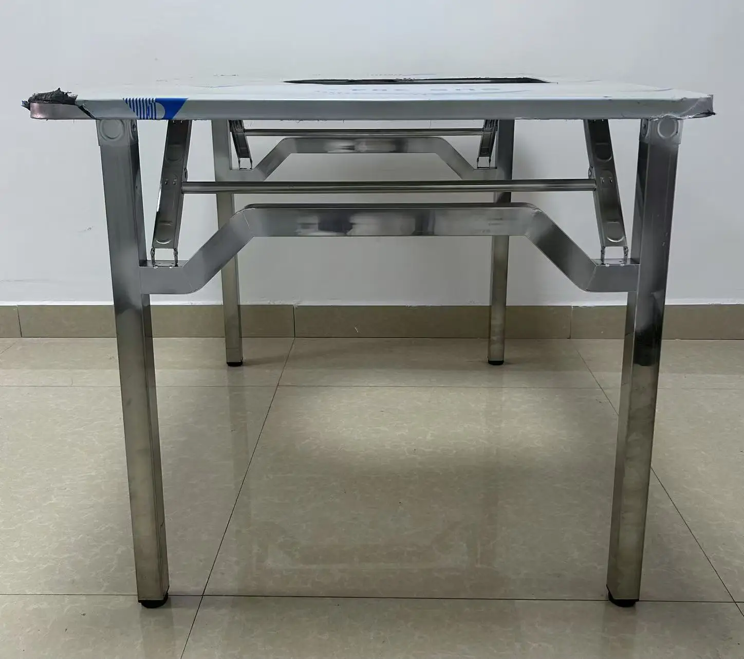 

Outdoor Courtyard 2 in 1 Foldable Stainless Steel Square Dining Table with Korean BBQ Grill Restaurant Tables for Picnic