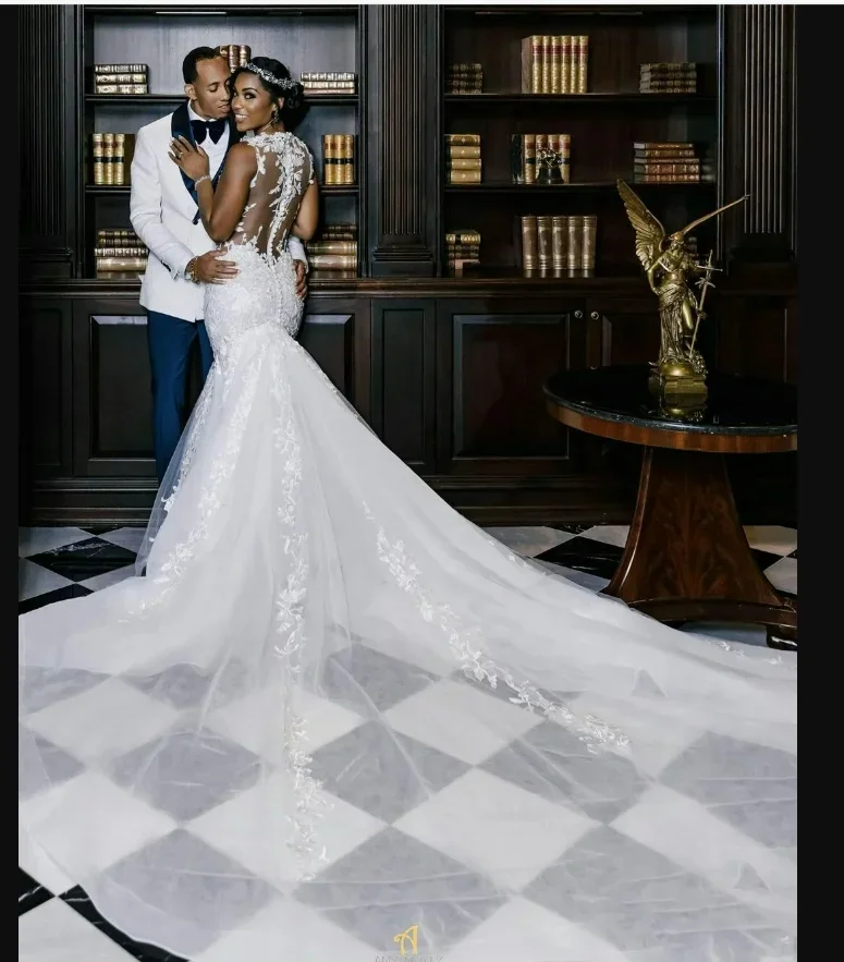 تخصيص السباغيتي حزام الدانتيل زين خمر فستان الزفاف رداء دي ماري الوهم أزرار الظهر فساتين الزفاف الشاطئ