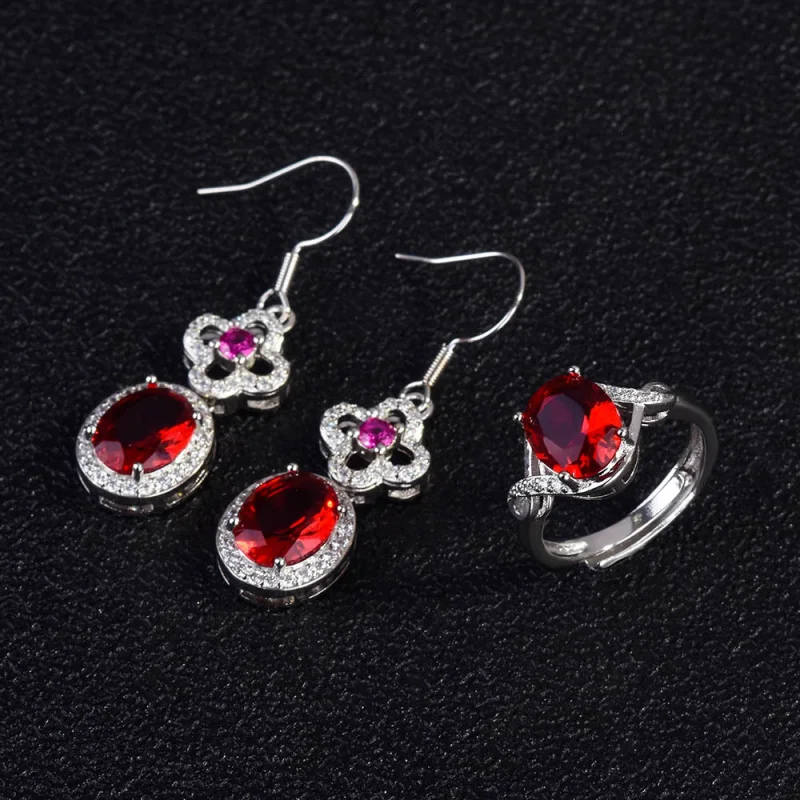 Rote Schmucksets für Damen mit Ovalem Künstlichem Edelstein-Anhänger, Halskette, Ohrringe, Ringe und Armband - Modisches Accessoire-Set