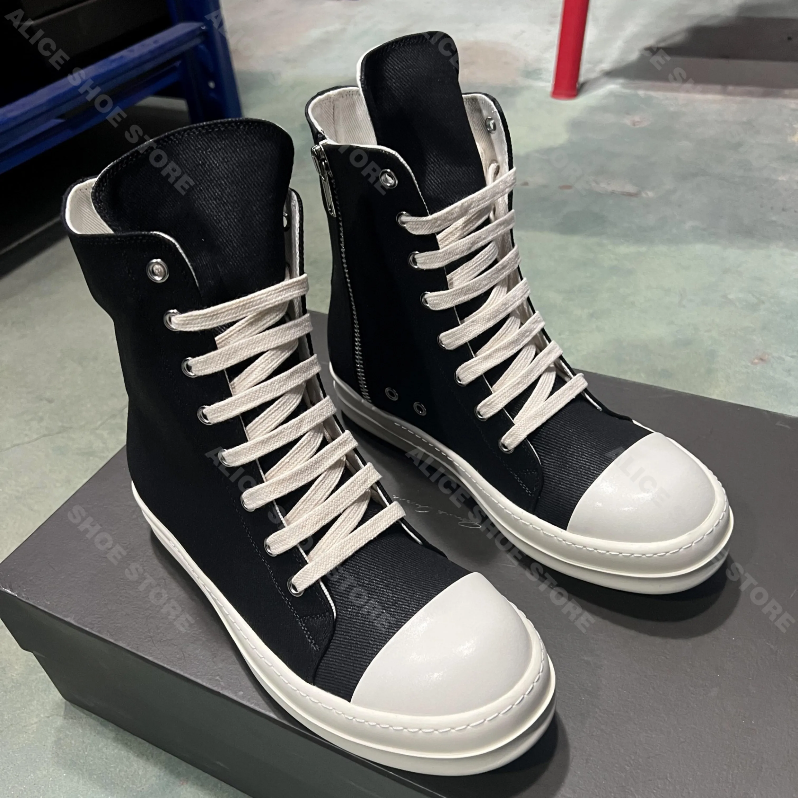 

Brand Classic Women Sneaker Casual High Top Men Shoe Black Trainer Punk Designer Lace Up Trainer Wax cloth Flat Platform Shoe