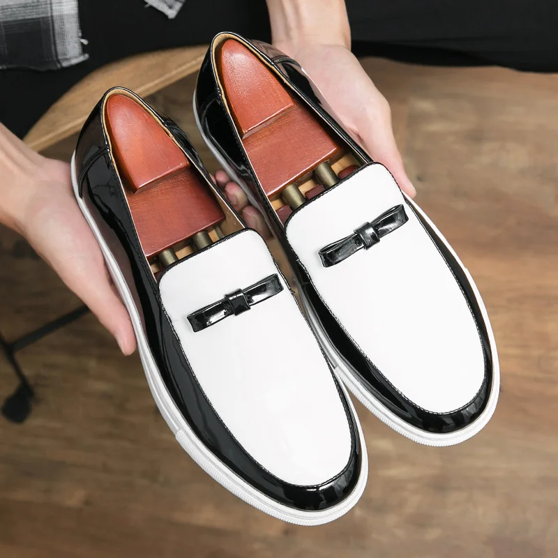 Men Vulcanized Shoes Black White Slip-On Loafers Patent Leather for Men Casual Shoes Chaussures Pour Hommes