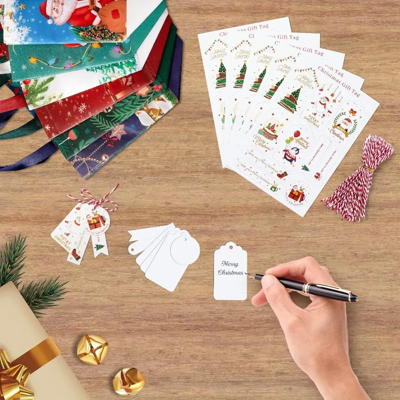 Bolsas de regalo de Navidad grandes de 13 pulgadas, paquete de 54 - Con etiquetas de regalo, bolsas de regalo de Navidad no tejidas reutilizables con asas para vacaciones