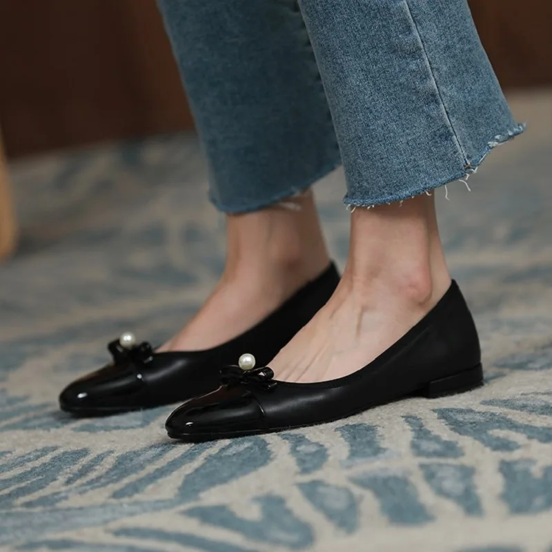 Basic Flat Shoes Woman RoundToe Ballet Flats Elegant Low Heel Simple Shoes French Style Real Leather Spring Autumn Flats