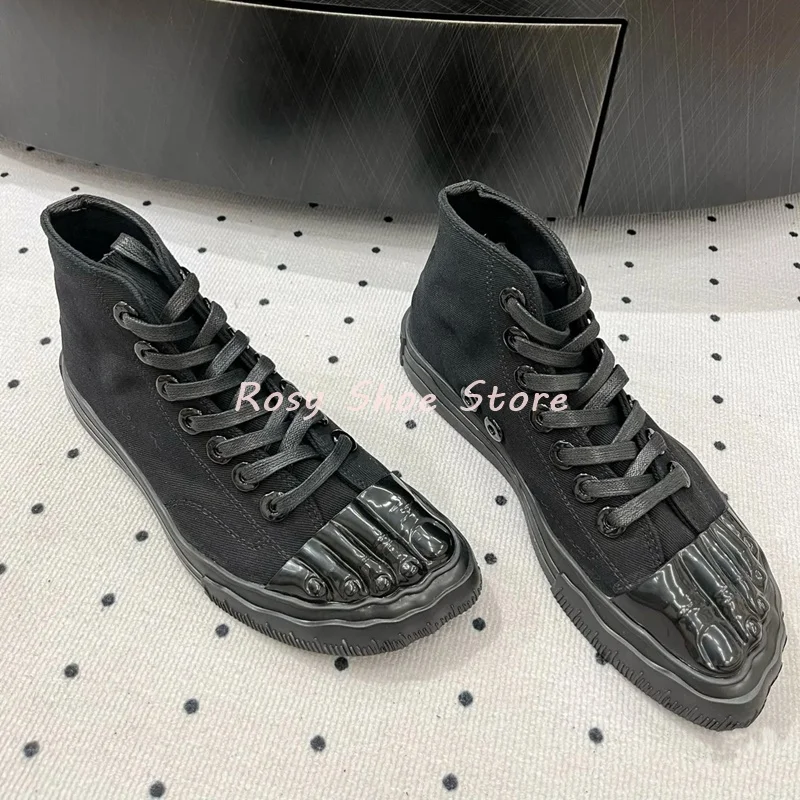 Men and Women Versatile Tennis Shoe Canvas Spliced Lace-Up Daily Flat Casual Shoe Weird Style Golden Five Finger Design Trainner