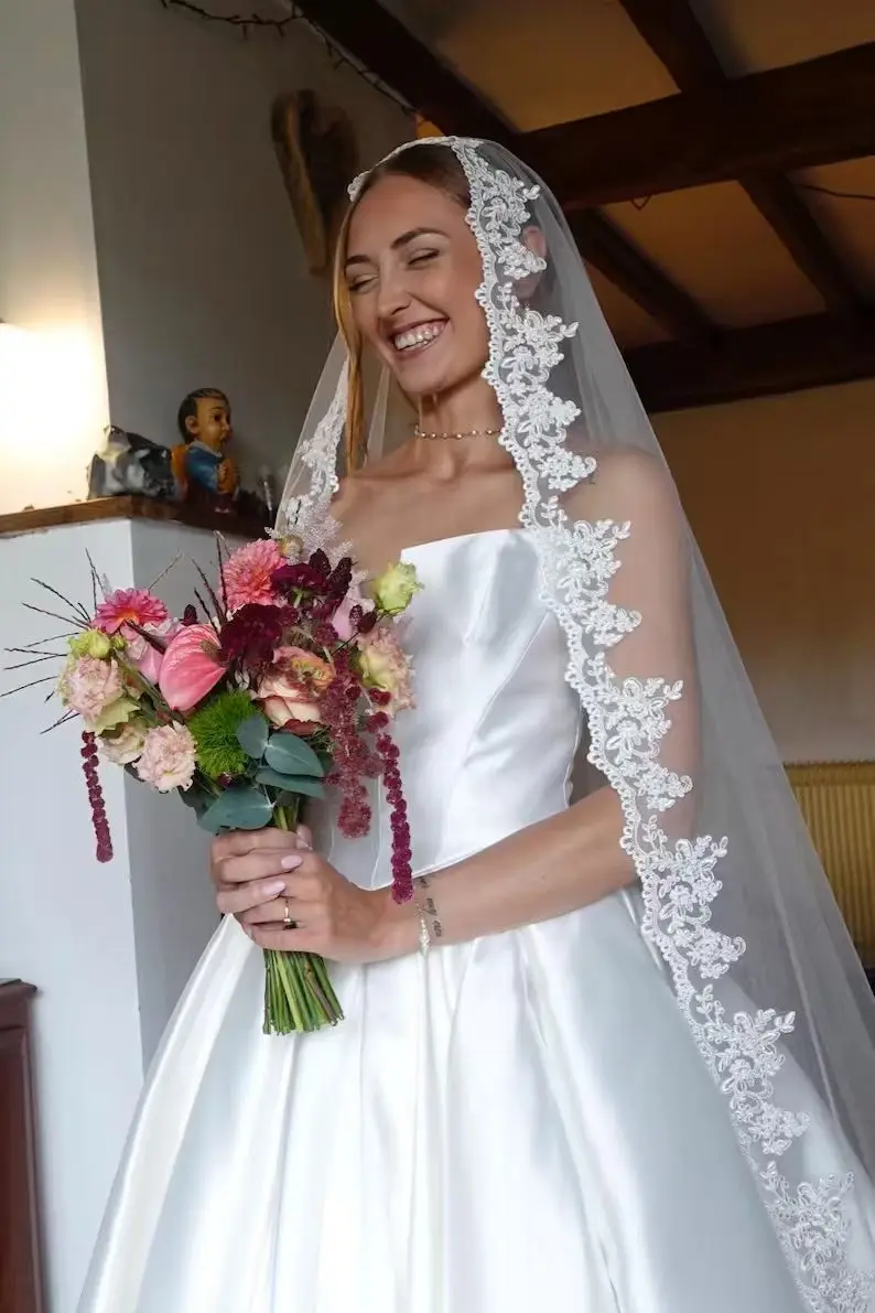 topqueen-voile-de-mariee-en-dentelle-mantilla-voile-de-mariage-cathedrale-avec-peigne-bordure-en-dentelle-florale-accessoire-de-mariage-novia-v405