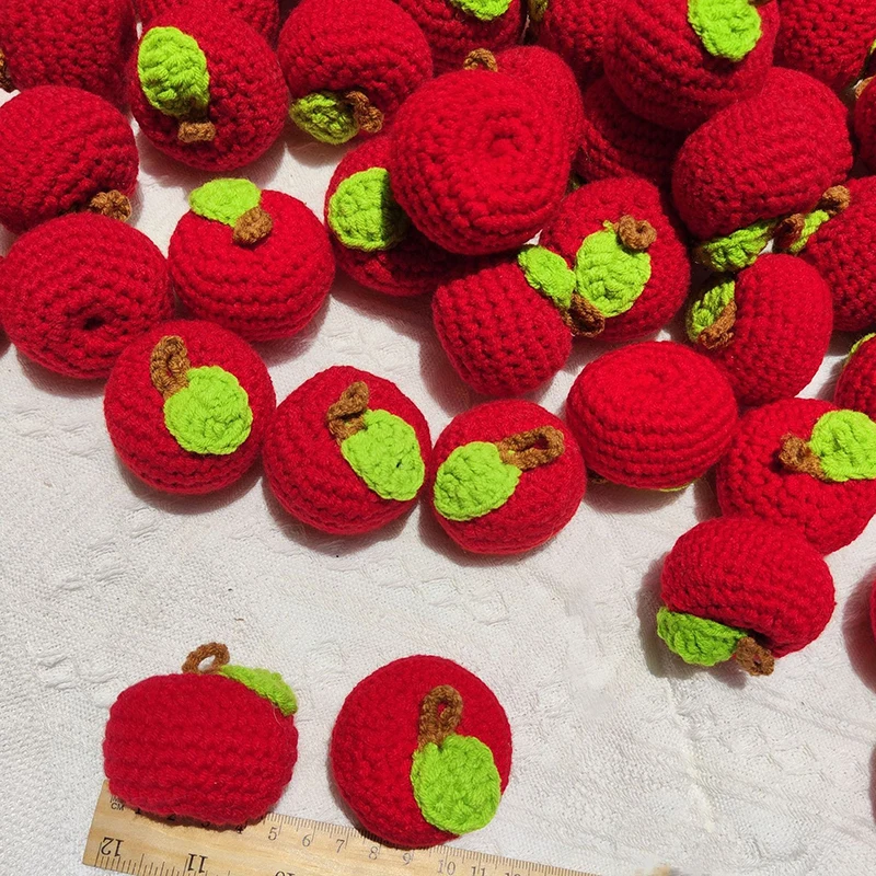 Handmade Wool Crochet Simulated Apple Pendant Hang Ornament Accessories Bag Keychain Decorations Knitting Supplies 4.5CM