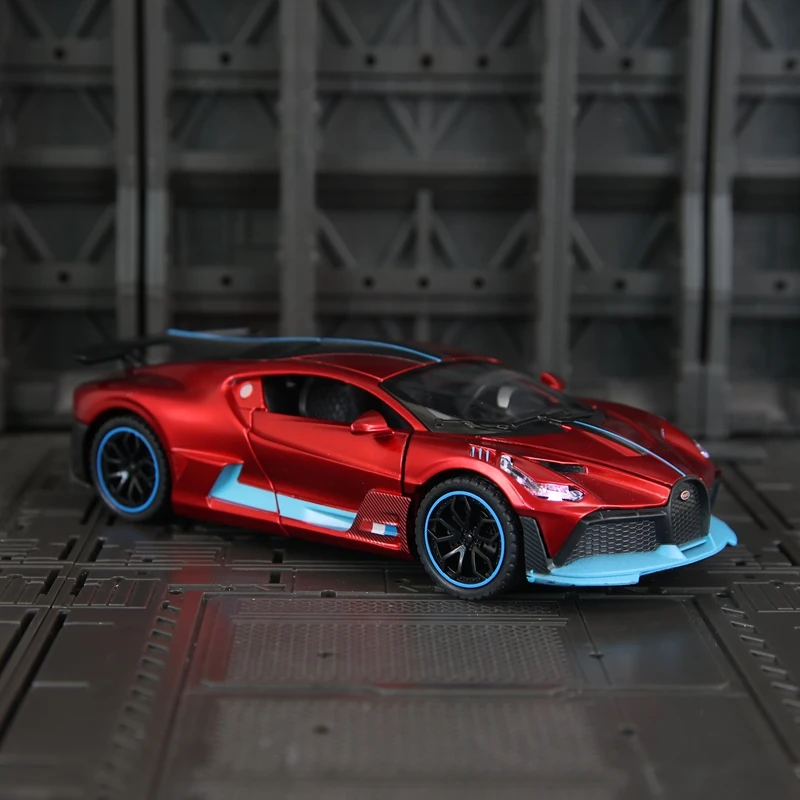 1:32 Bugatti Divo modelo de coche de aleación, puertas y capó de motor, el maletero se puede abrir tiene funciones de sonido y iluminación simuladas