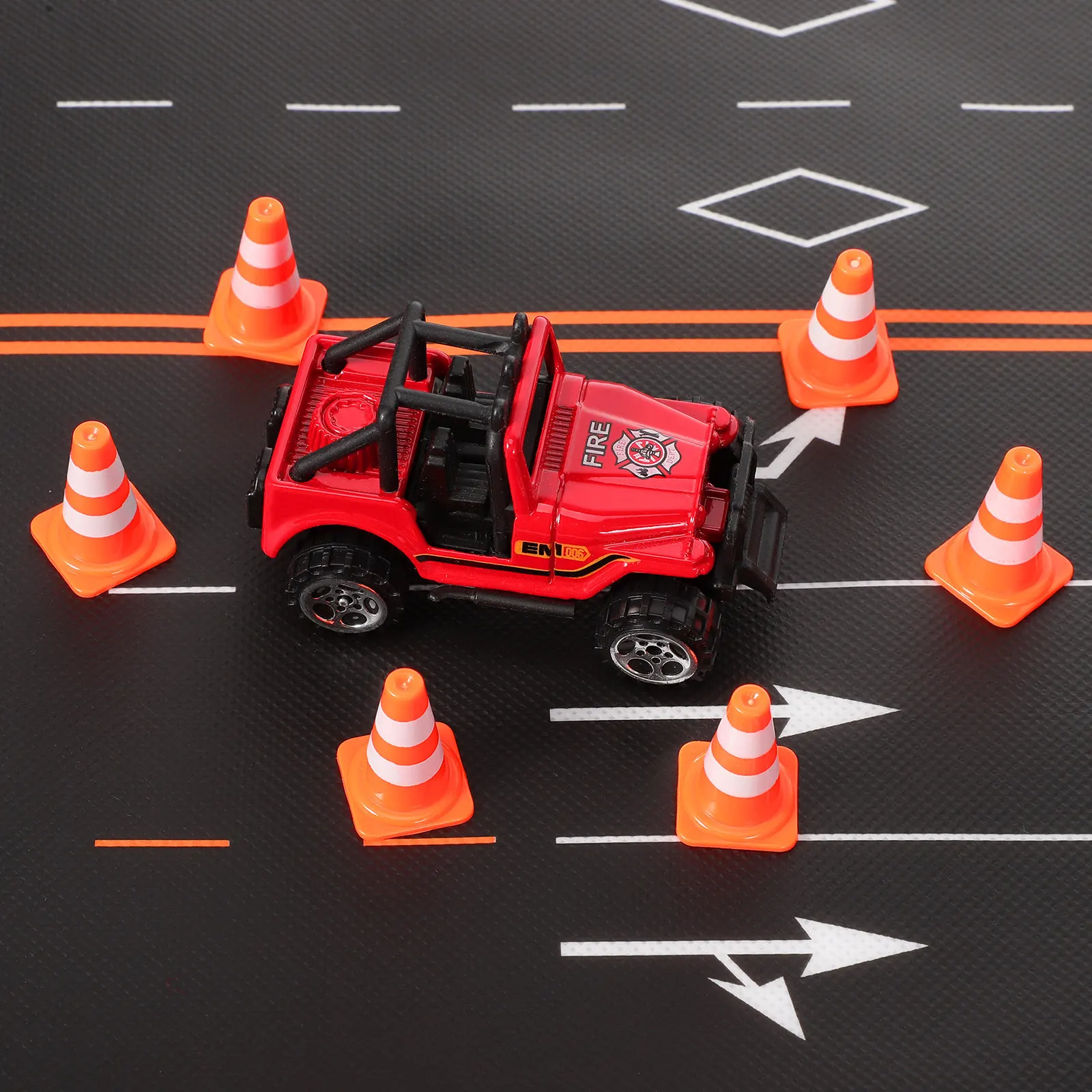 

Traffic Sign Simulation Playset Mini Road Cones for Kids Construction Role Play Orange Safety Cones Educational Model Game Kit