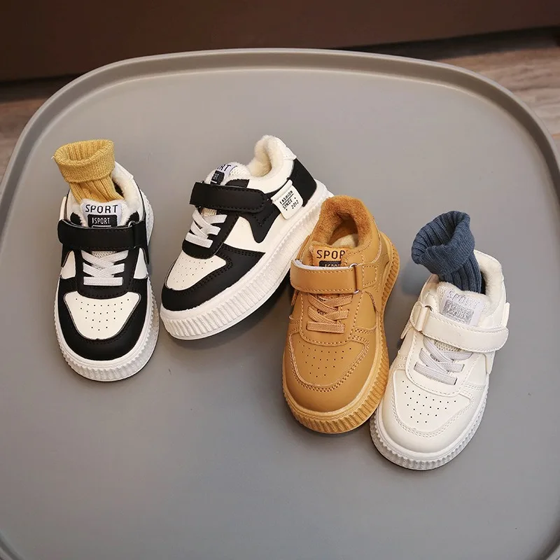 Casual and versatile children's cotton shoes small and medium-sized boys' board shoes soft soled and plush girls' sports shoes