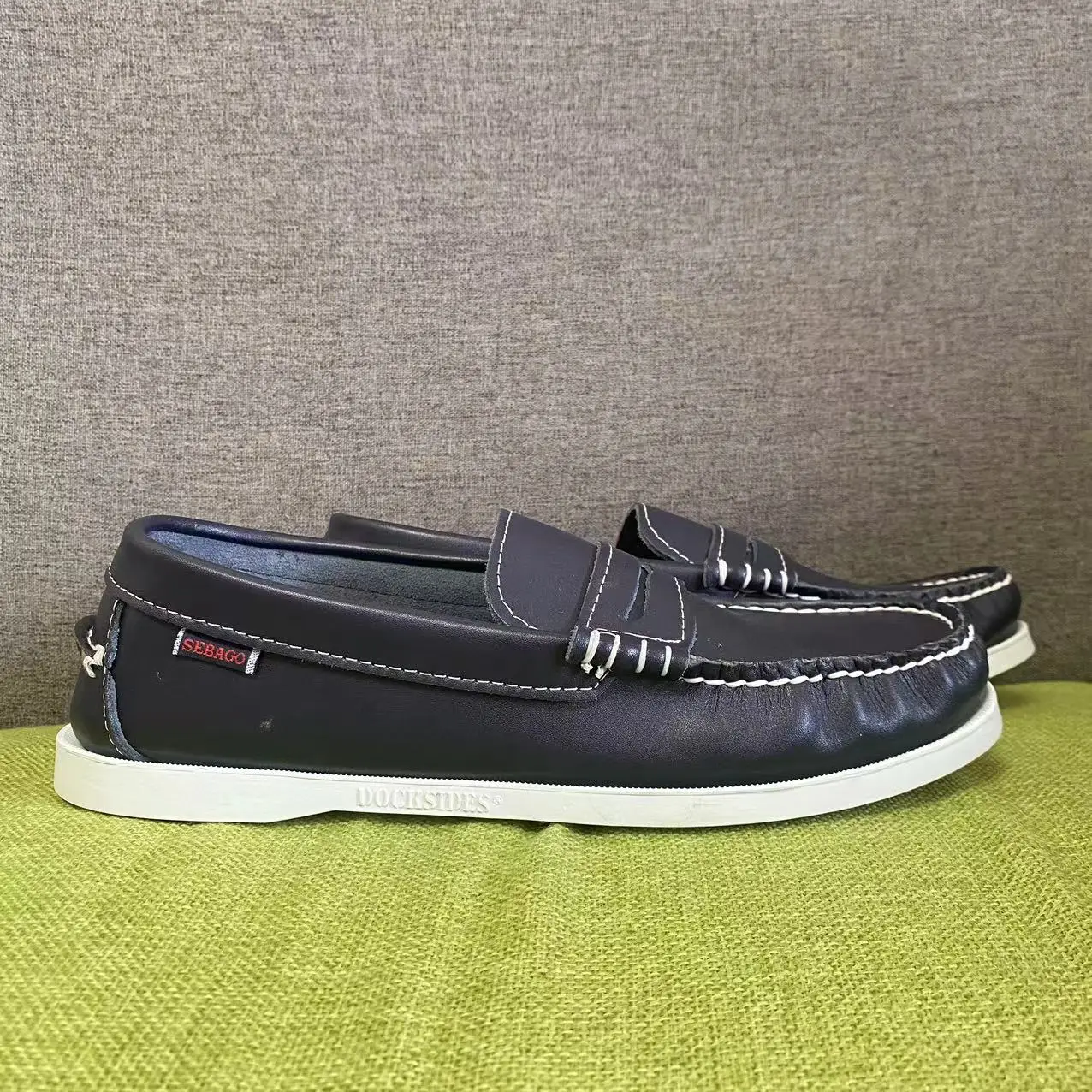 

Мужские оригинальные туфли Sebago Docksides Homme — кожаные топсайдеры премиум-класса со шнуровкой и мокрым носком DA39