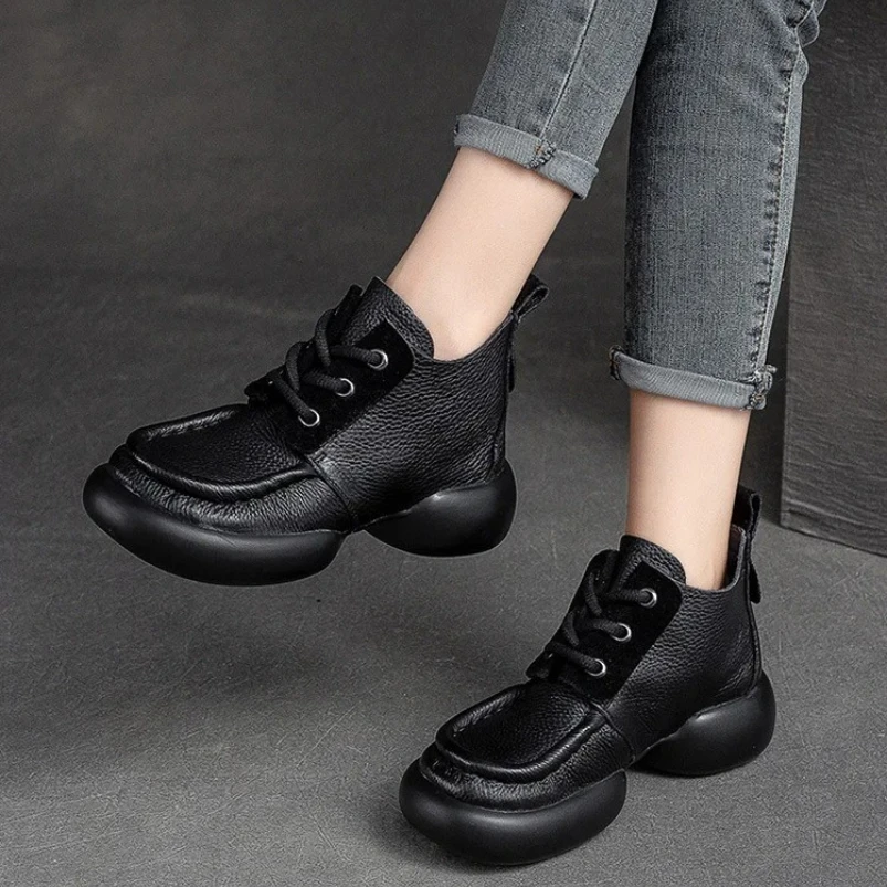 

Новинка 2025 года, удобные женские туфли-лодочки из натуральной кожи, универсальные туфли ручной работы на мягкой подошве с круглым носком на низком каблуке в стиле ретро