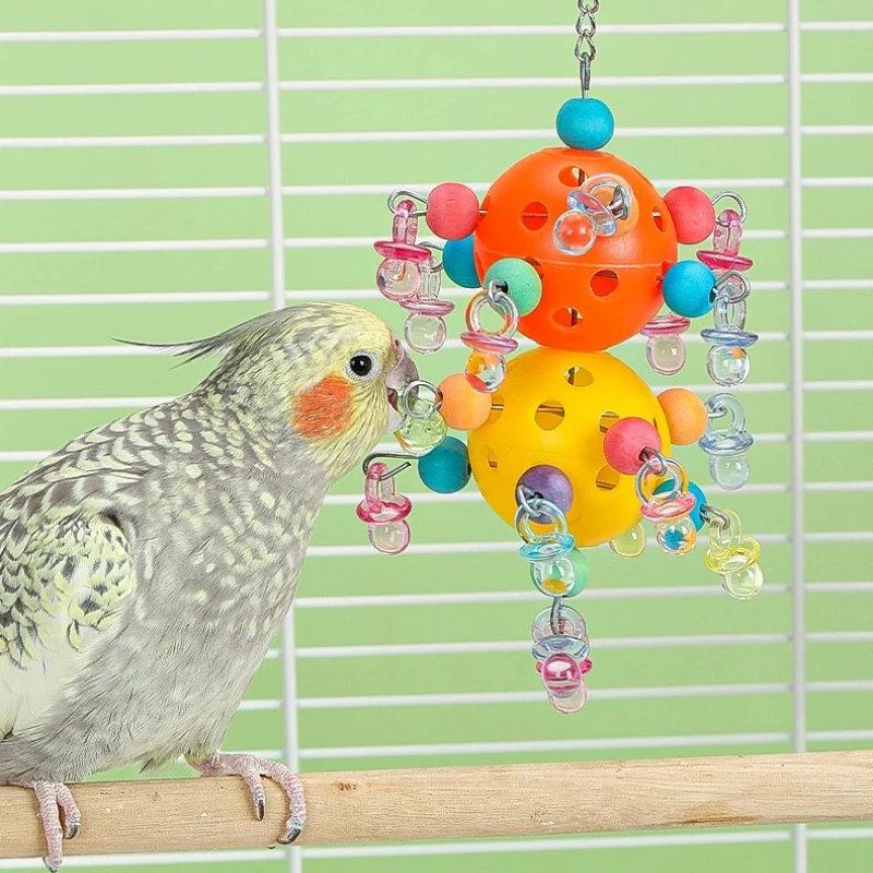 

1 шт. с отверстиями для сбора пищи, подвесная бусина, клетка для птиц, декор, игрушка для укусов птиц, попугаи, жевательная клетка, подвесная игрушка для кореллы, птиц