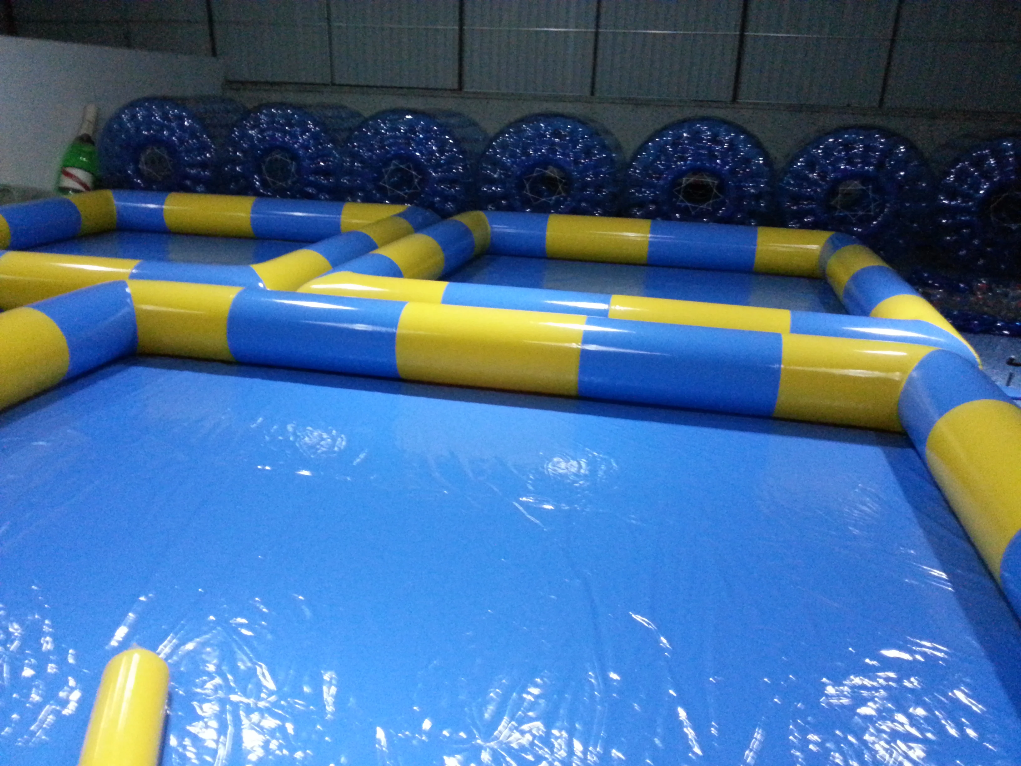 

2025XiaowoniuОткрытый Коммерческий или летний отдых Водные игры Бассейн Развлечения Многоцветный прямоугольный надувной бассейн