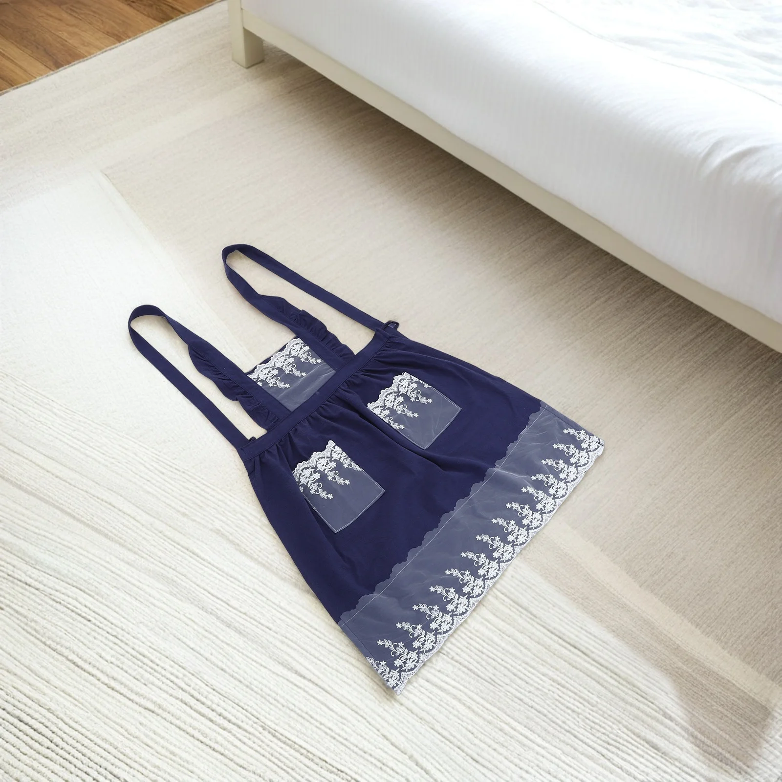 

Женский кружевной фартук с рюшами и карманами, регулируемый по талии, полностью закрывающий, легкий, дышащий, винтажный, женственный, для кухни и готовки