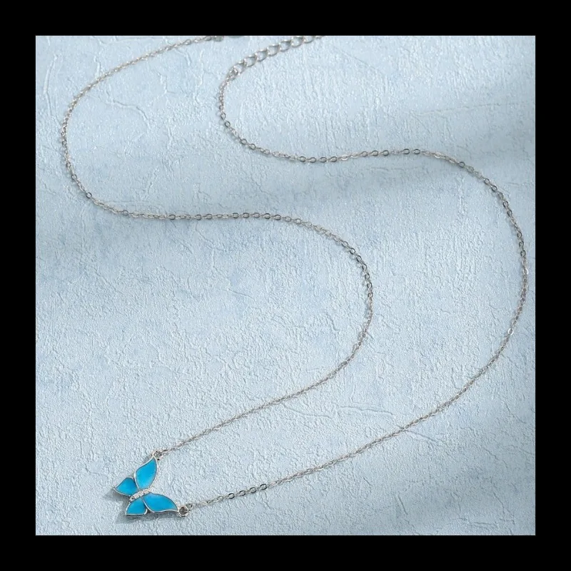 الأدبية والرجعية S925 الفضة الاسترليني المتخصصة تصميم جديد الأزرق الايبوكسي فراشة قلادة مزاجه الراقية قلادة المرأة