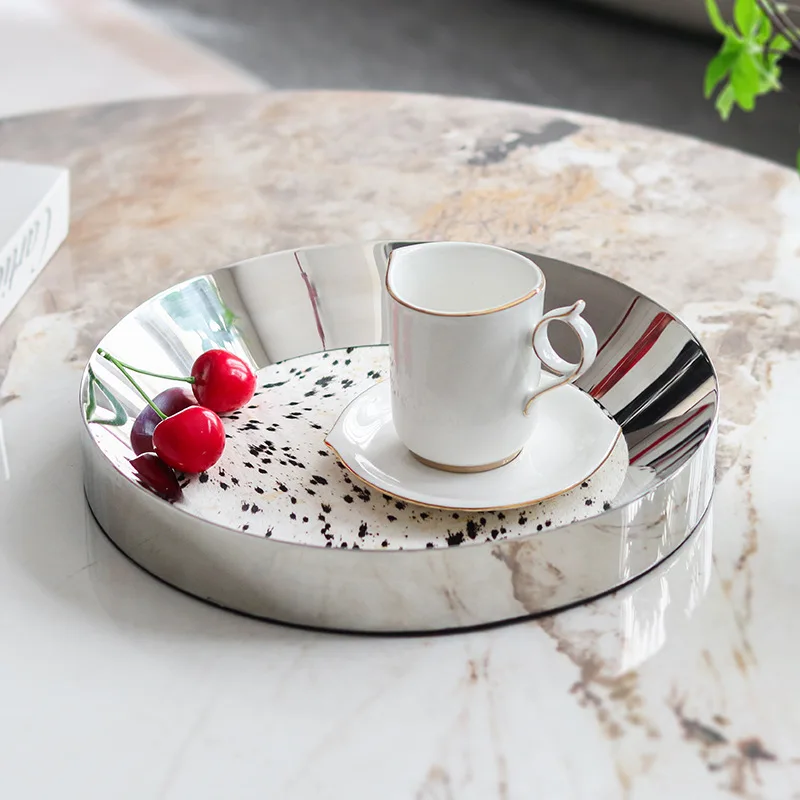 Modern decorative round metal leather pallet ornaments light luxury model room café club simple soft decoration