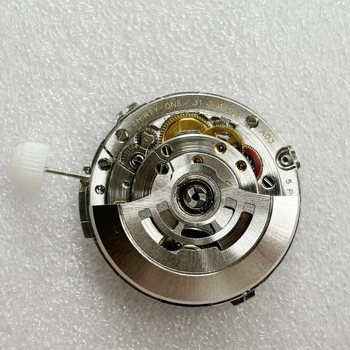 حركة ميكانيكية أوتوماتيكية محفورة ، عجلة توازن زرقاء ، 31 تقويم عريض ، 41 جواهر