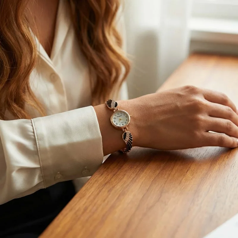 

Легкие роскошные женские часы, новые нишевые часы с кристаллами и кварцевым механизмом, изысканные женские часы-браслет, подарок, relogio feminino