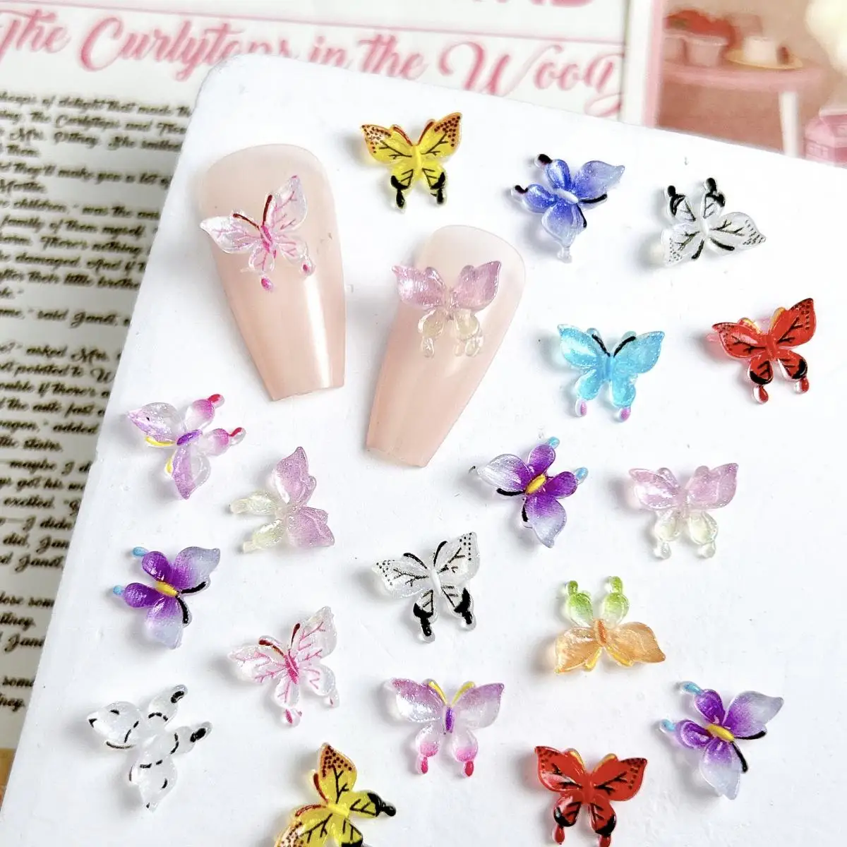 Abalorios para uñas de mariposa multicolor con gradiente de resina 3D, accesorios de decoración para uñas, suministros para manualidades DIY