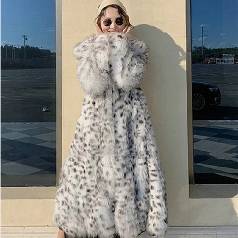 2022เทียม Fox ขนสัตว์ผู้หญิงกลางยาว Over-The-เข่า Fur Coat หนุ่มสีดำและสีขาว Leopard Fur All-In-One