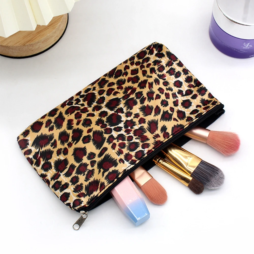 1PCS Makeup Bag Leopard Pattern Horizontal Travel Zipper Women's Wash Storage Bag Waterproof Large Capacity for Men and Women