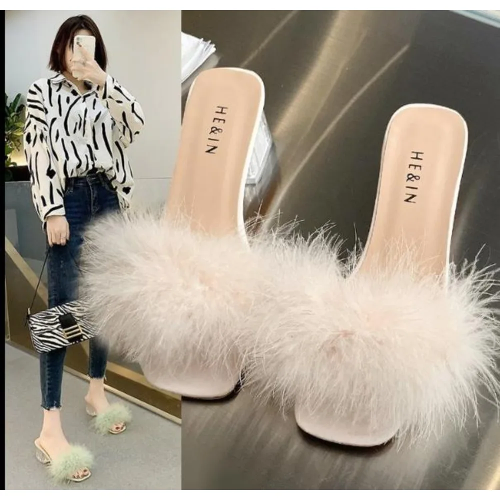 

Mules Sandal Women Summer Outdoor Fashion Slippers Square Toe High Heels Office Ladies Feather Slides Chic Classics Furry Shoes