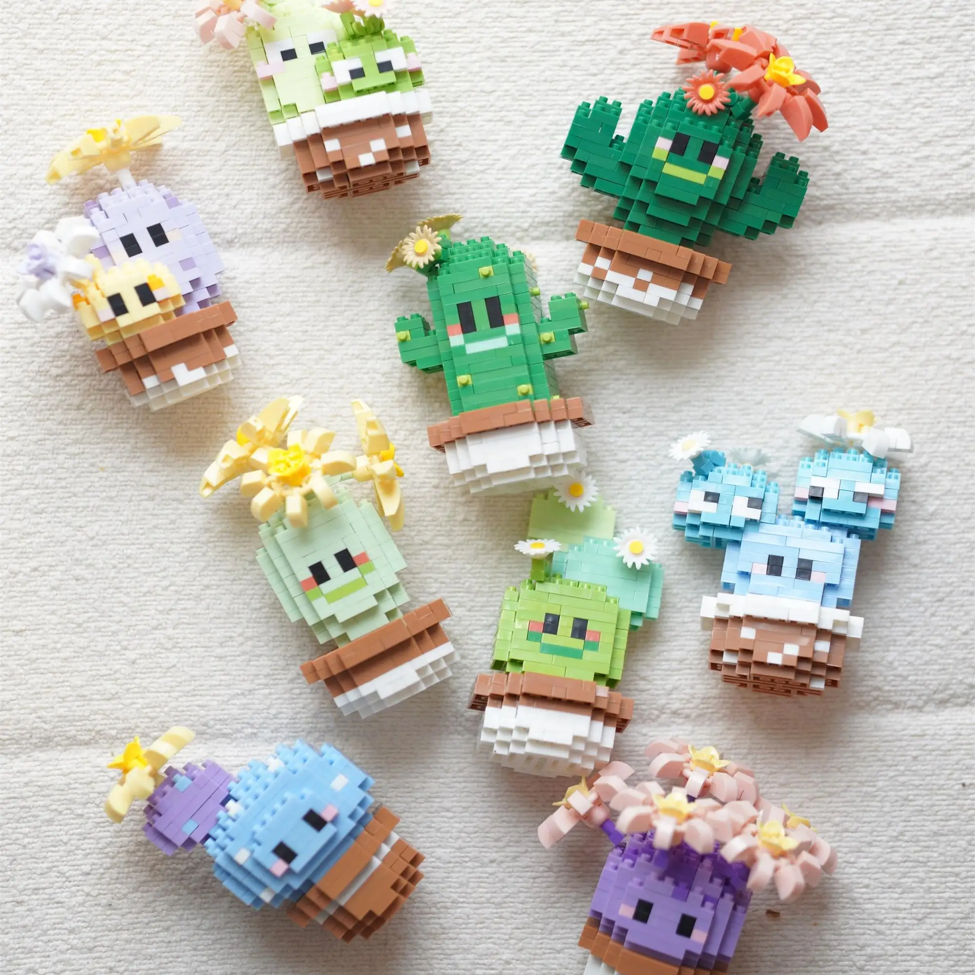 

Cactus Series Cute and Cute Ins Style Handmade Assembly Gift for Boyfriend and Girlfriend Companion Building Blocks