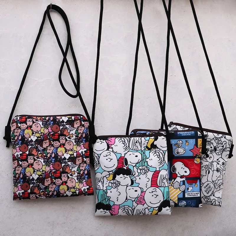 Kawaii Peanuts Snoopy Crossbody Bag Personalized Printed Phone Bag Ins Lightweight Zipper Bag Printing Square Bag Gift For Girls