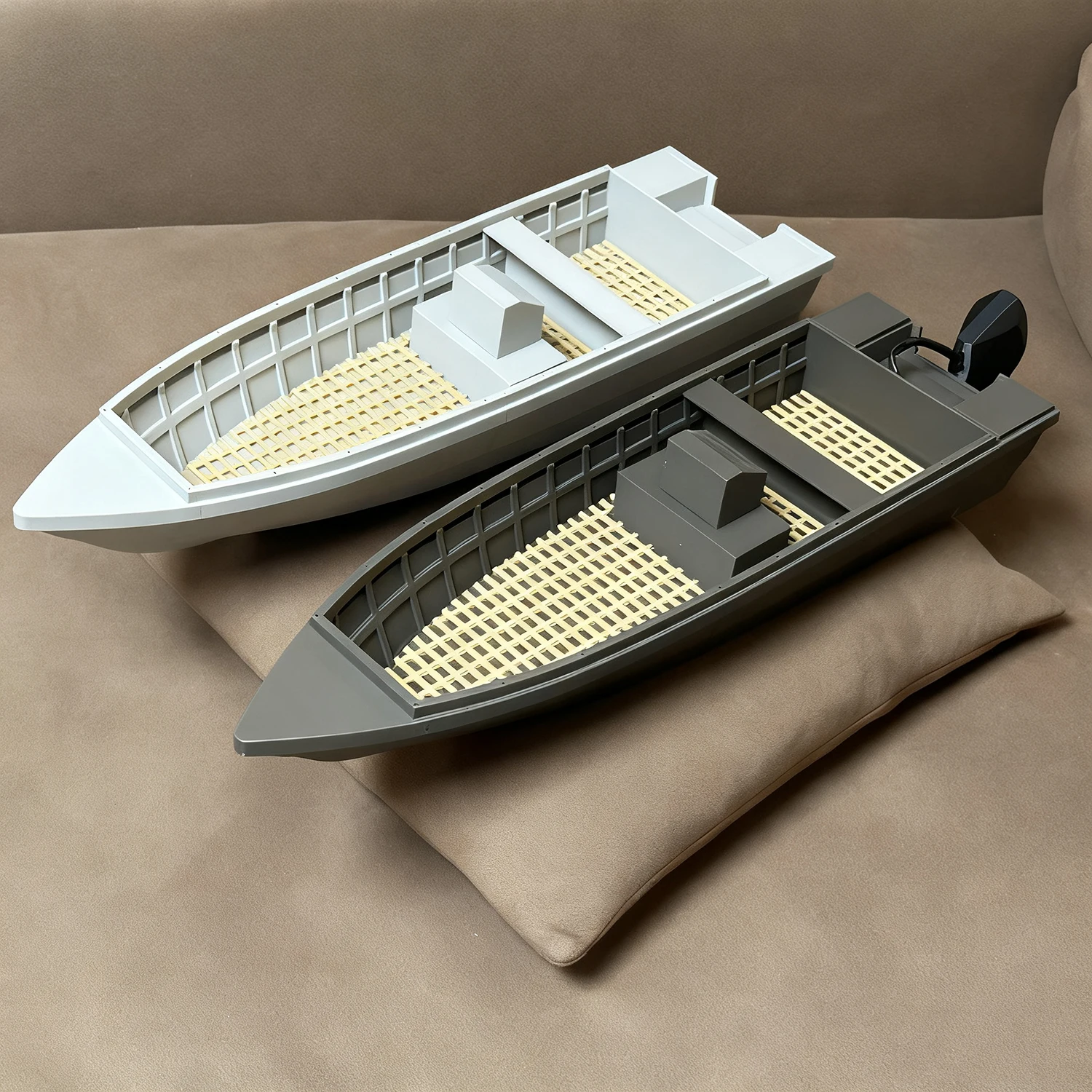 Navi RC 62 cm con motore fuoribordo per barche senza spazzole Barca telecomandata di grandi dimensioni Stampata in 3D che forma RC Schiffe Model RTR Nave giocattolo