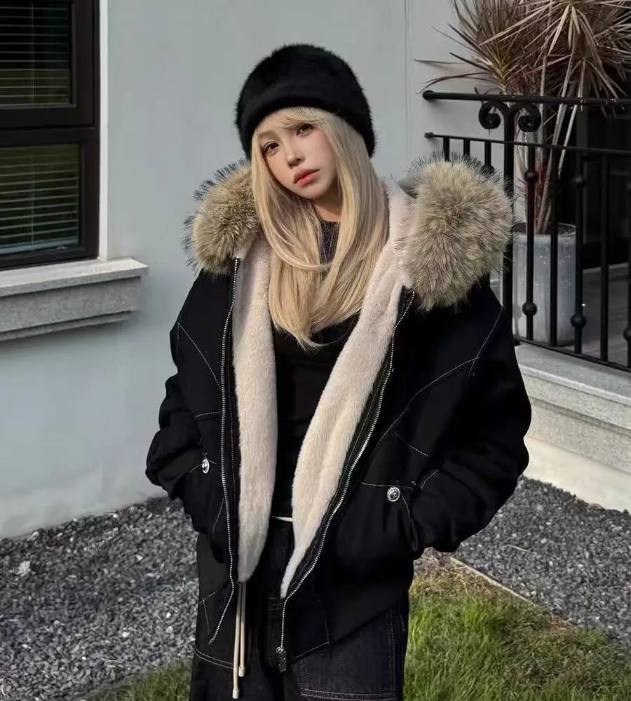 سترة أنيقة سوداء جمالية 2000s للسيدات لشتاء 2025 Y2k تصميم بقلنسوة معطف هاراجوكو ملابس نسائية فضفاضة غير رسمية