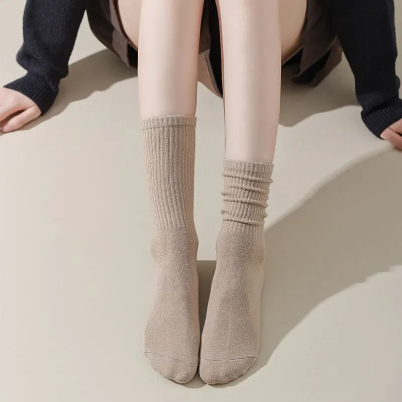 Women Socks Fashionable Solid Color Simple Versatile Sock comfortable soft Breathable Mid-Calf Socks Sweat-Resistant Thin