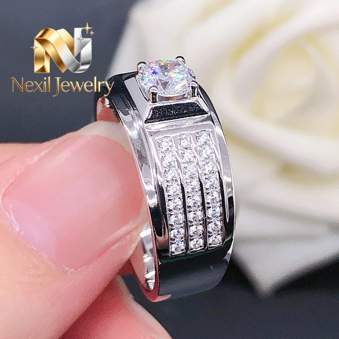 

Nexil Jewelry Phenomenal 0.5Ctw 5.0mm Round Cut D VVS1 Moissanite Diamond Man Ring 14K White Gold Ring AU585 Men Jewelry 181
