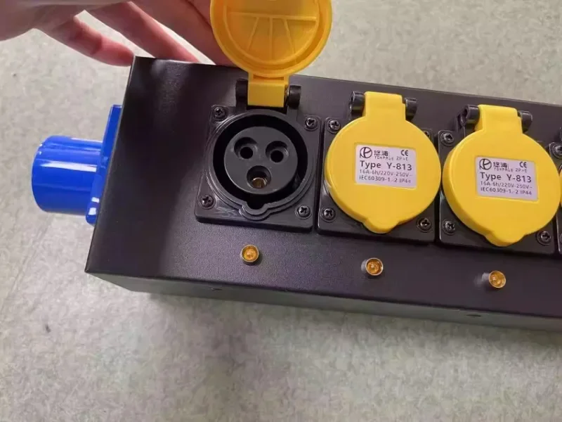 

6-way 16A junction box lighting, large-screen audio power supply, straight-through box power supply, power strip