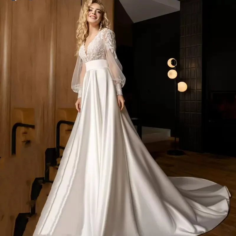 Graceful Wedding Dress A Line Deep V Neck Back Sheer Long Sleeves Boho Beach Bridal Gowsn With Lace Appliques Robes De Mariée