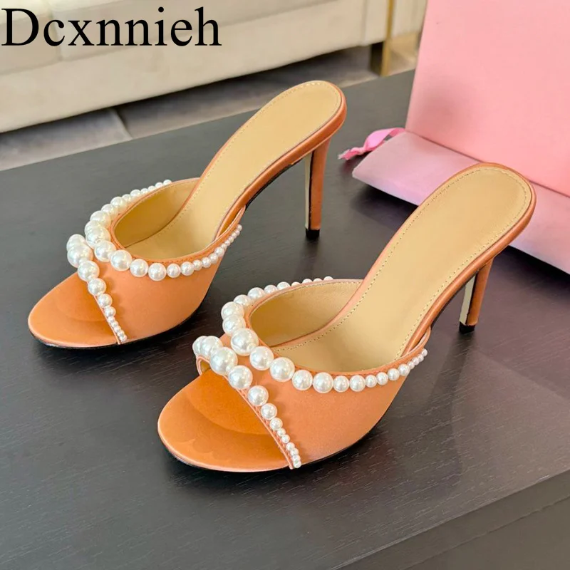 

2024 Summer New Fashion Outwear Slippers Solid Color Satin Pearl Chain Decoration Women's Sexy High Heel Professional Sandals