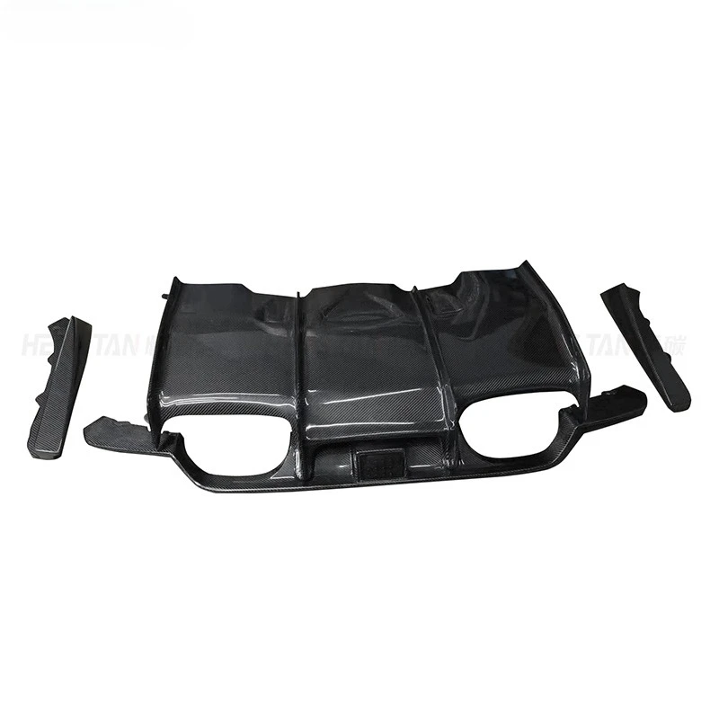 

Подходит для моделей PSM BMW F80 F82 M3 M4 из углеродного волокна 2014-2020 гг., с задней губой и задней объемной лопатой.