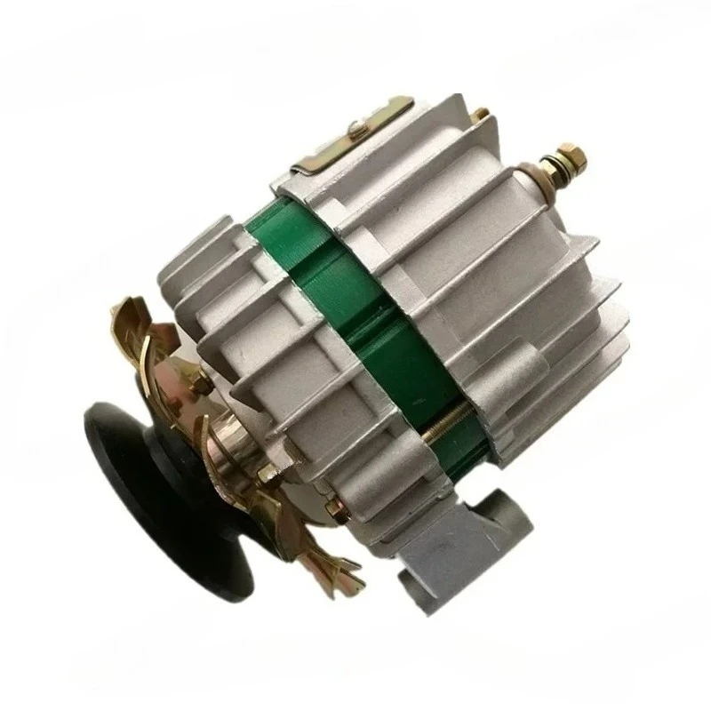 Генератор тракторов для сельскохозяйственных автомобилей с медной проволокой 12 В 14 В Генератор тракторов для сельскохозяйственных автомобилей с медной проволокой 12 В 14 В